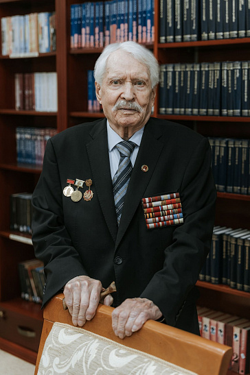 Дмитрий Иванович