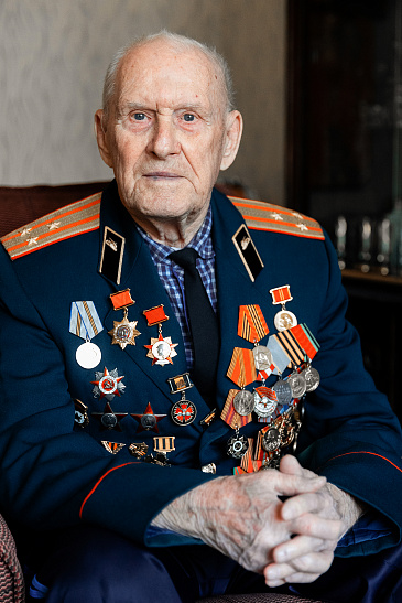 Юрий Николаевич